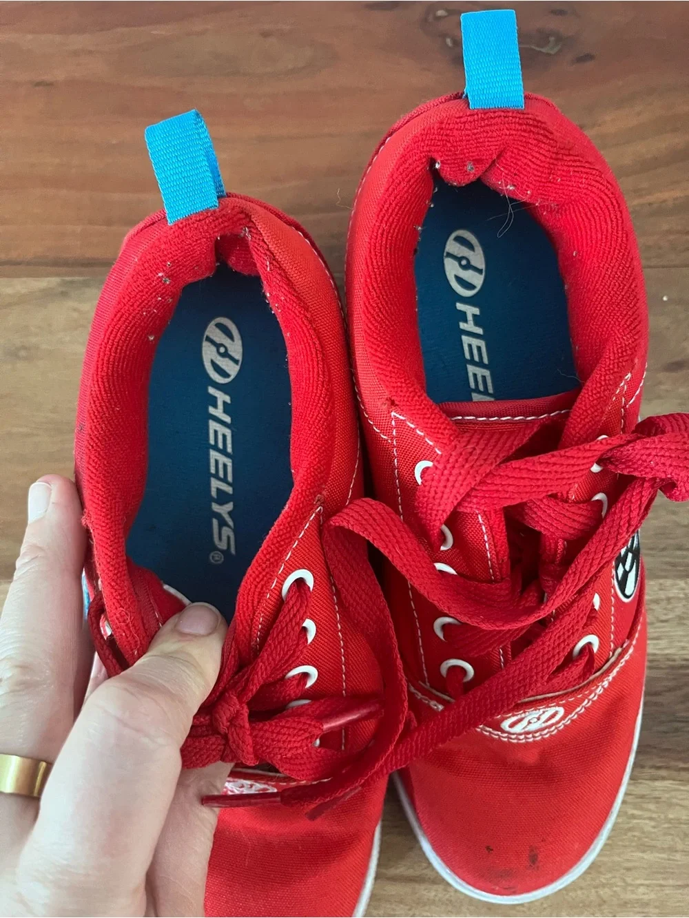 Heelys Kids Red Canvas Skate‎ Shoes Sneakers Youth Size 3 Wheels Included